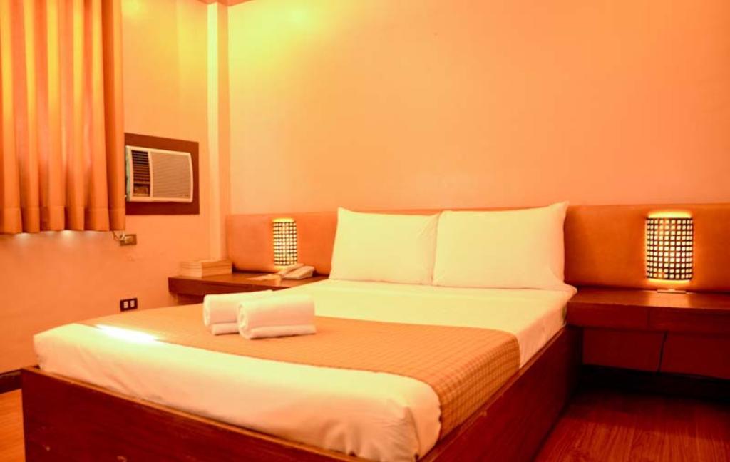 The Orange Place Hotel - San Juan San Juan  Room photo