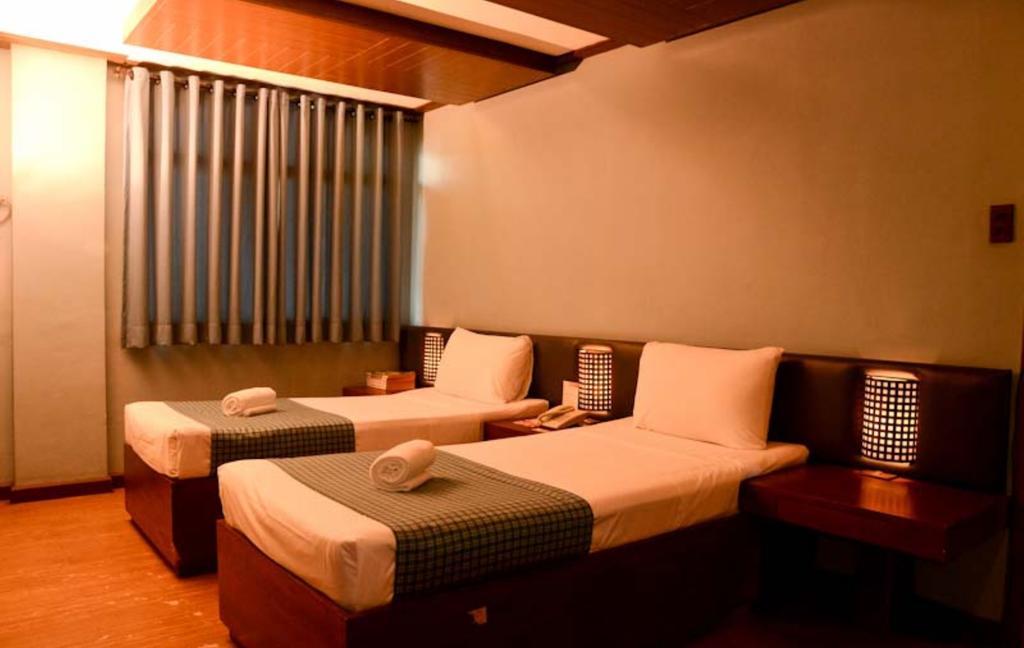 The Orange Place Hotel - San Juan San Juan  Room photo